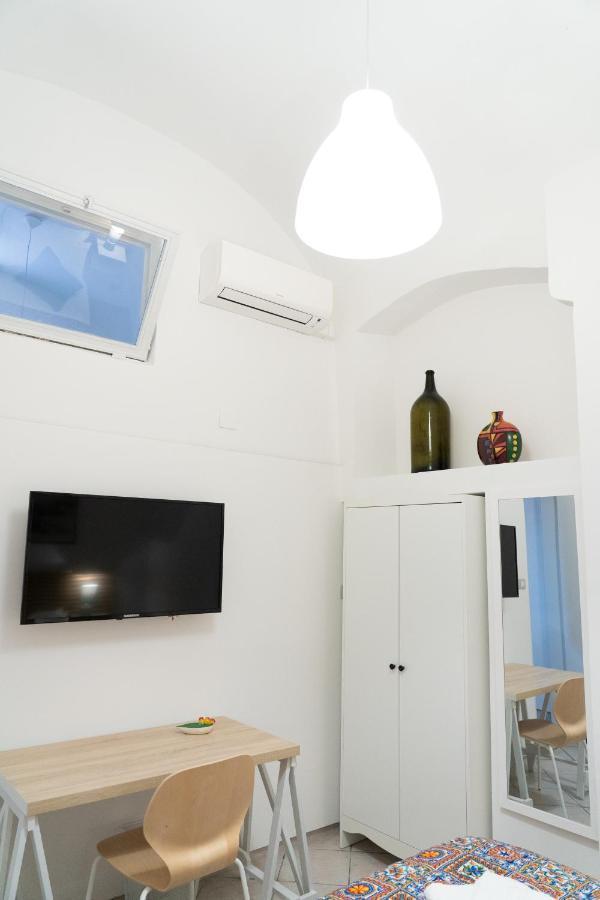 Antico Cortile Siciliano Apartment Catania Bagian luar foto